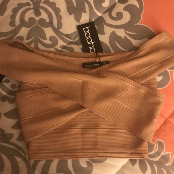 Crop top NWT - Picture 2 of 3